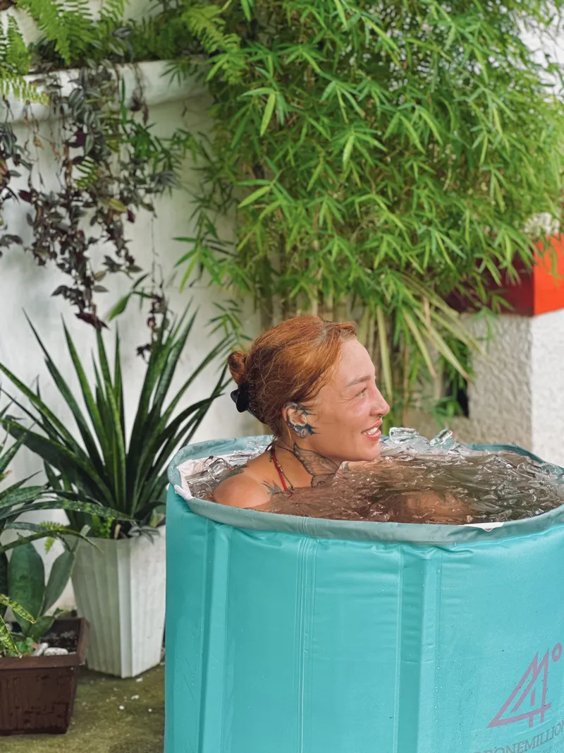 A guest in the cold plunge